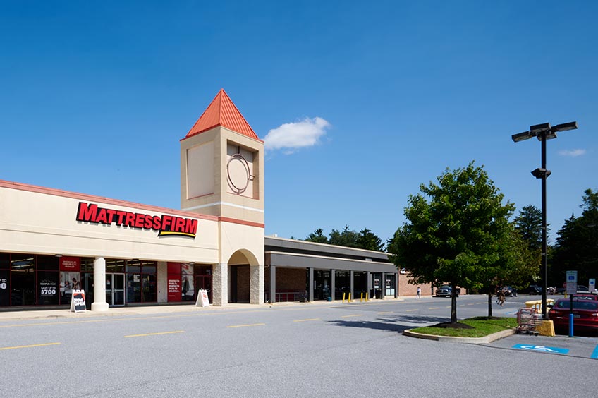 Storefront 2 at Lincoln Plaza shopping center.