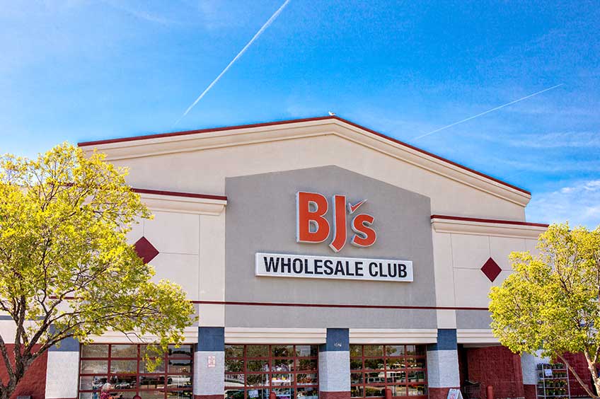 BJ's Wholesale Club storefront at Norfolk (J.A.N.A.F. Shopping Yard).