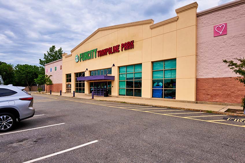 Storefront 2 at Salem shopping center.