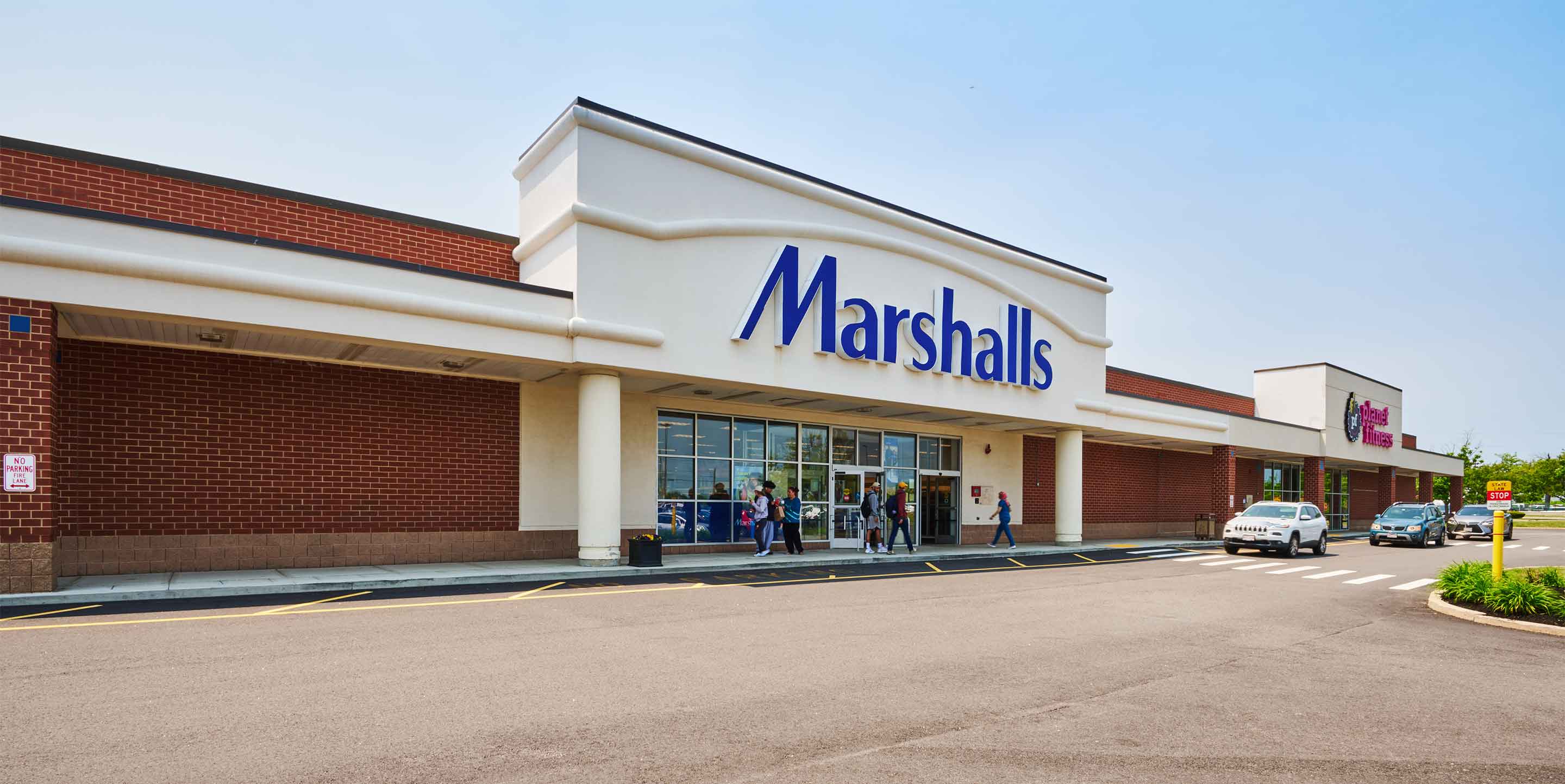 Marshalls storefront at Wonderland Marketplace shopping center.