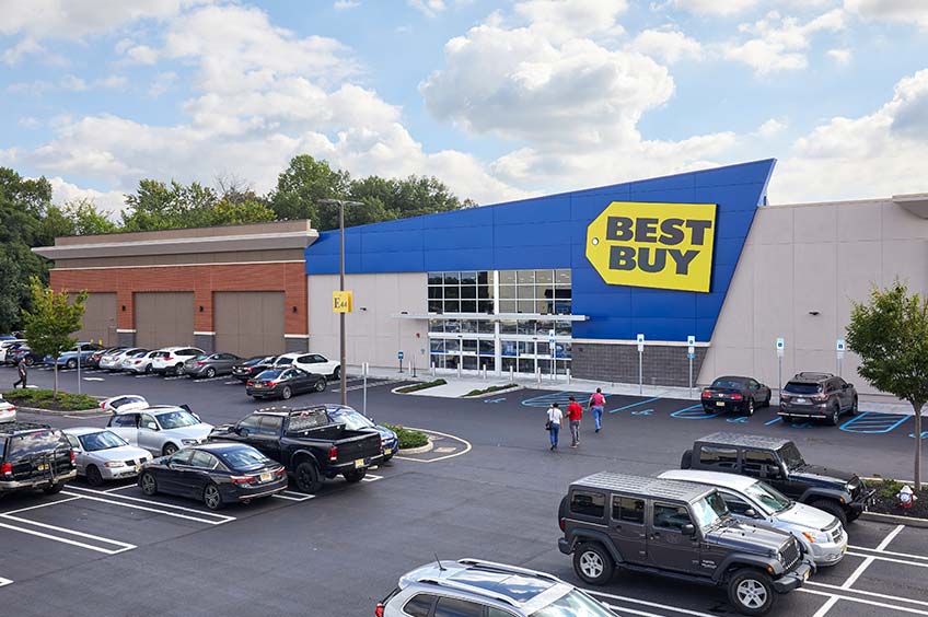 Best Buy storefront at Paramus (Bergen Town Center East)